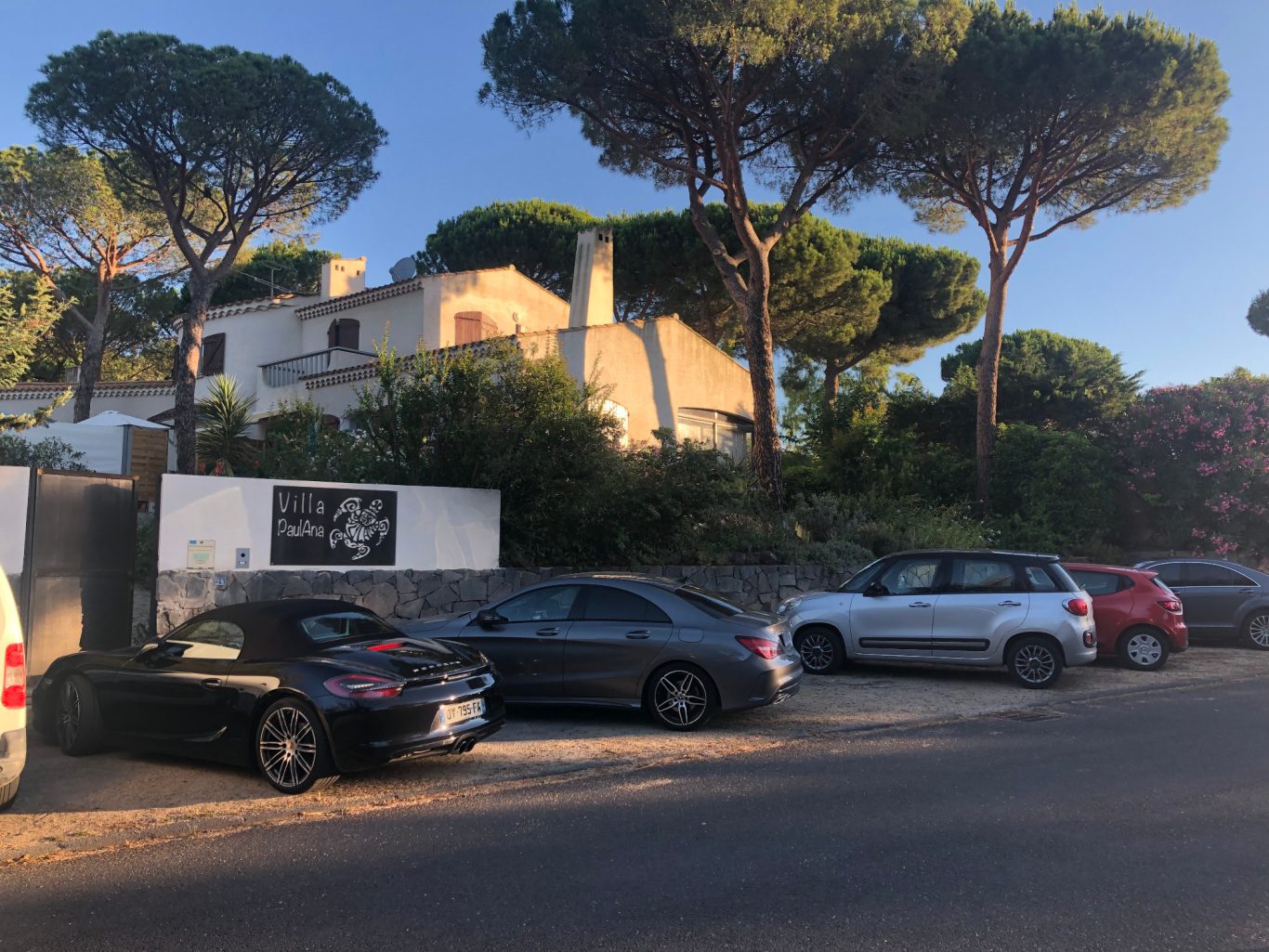 Villa PaulAna parking Villa PaulAna chambres d'hôtes naturistes Cap d'Agde, parking